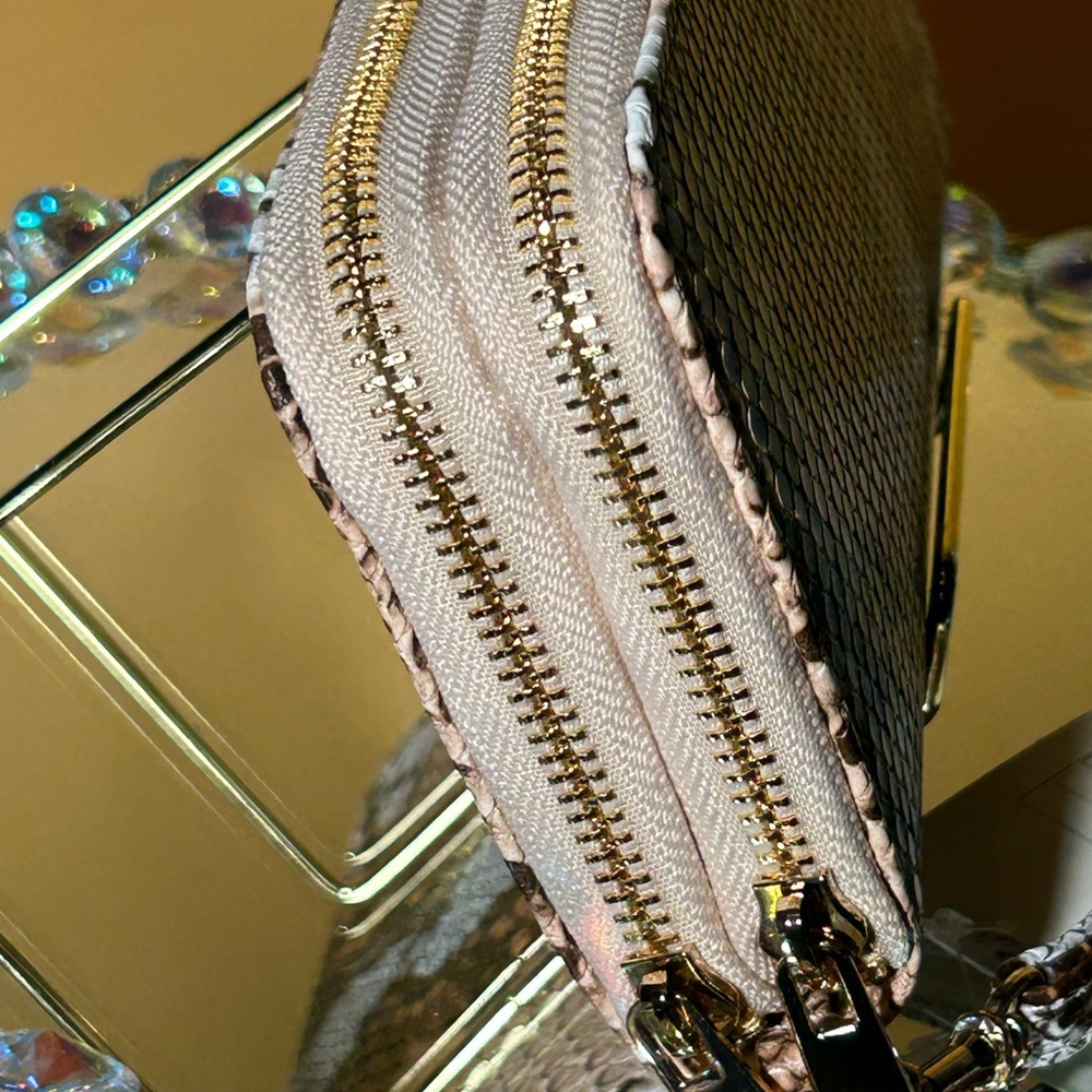 A New Day Snakeskin Pattern Women's Double Zip Wallet 8.5” x 4” NWT - Picture 3 of 4
